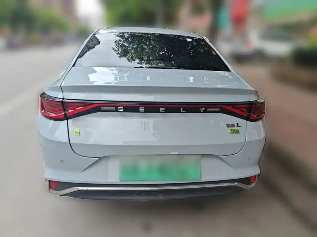 Geely L HiP — миниатюра 8