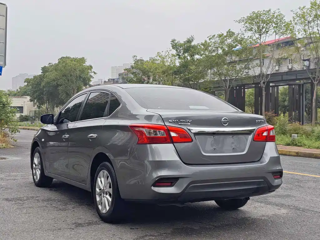 Nissan Sylphy — миниатюра 9