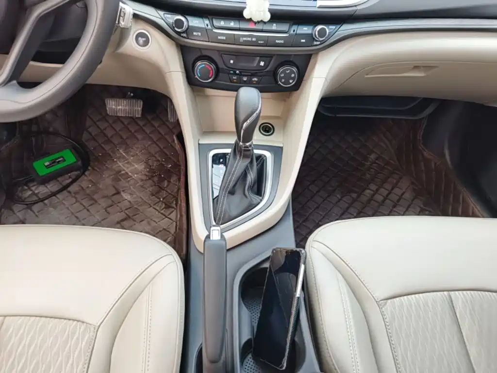 Buick Excelle — миниатюра 14