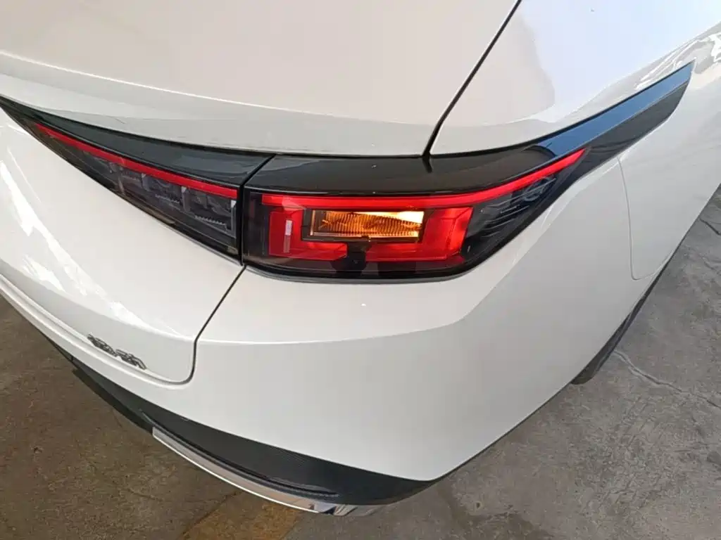 Changan Eado — миниатюра 8