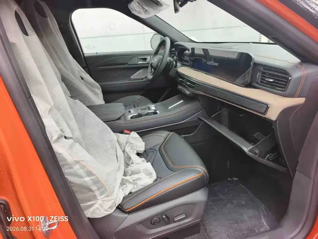 Ford Explorer — миниатюра 5