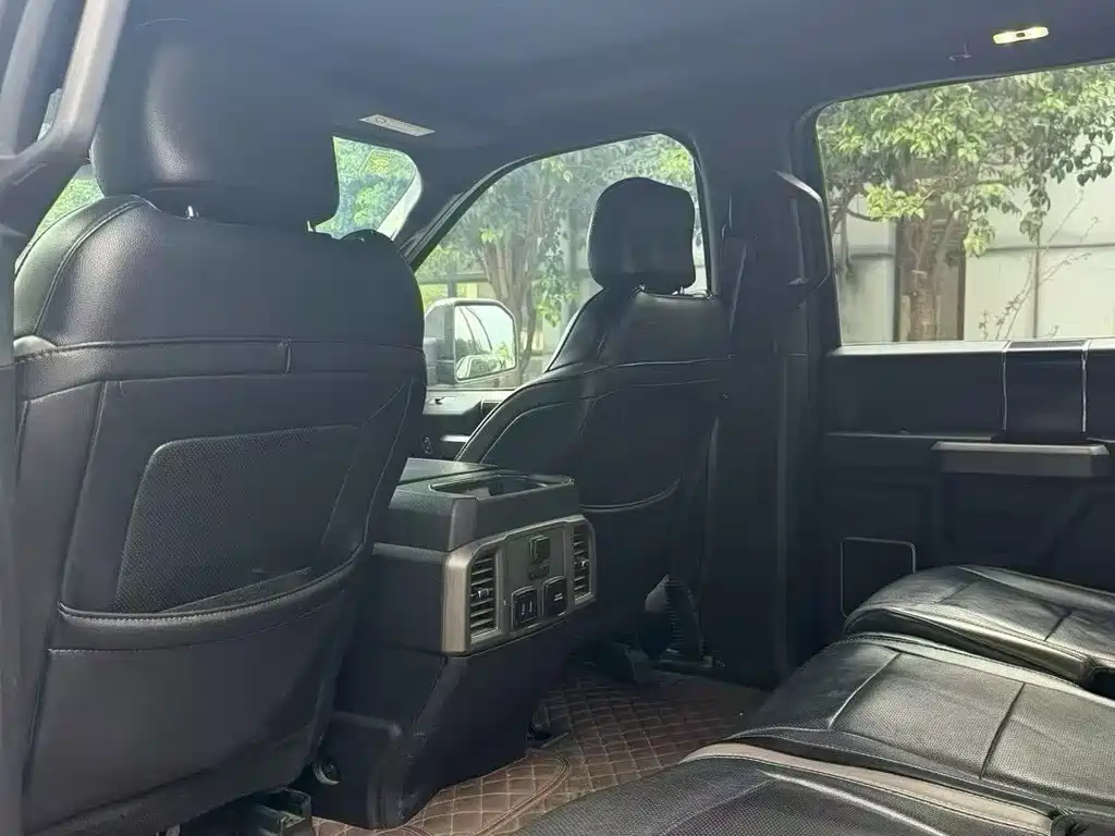Ford F-150 Raptor — миниатюра 5
