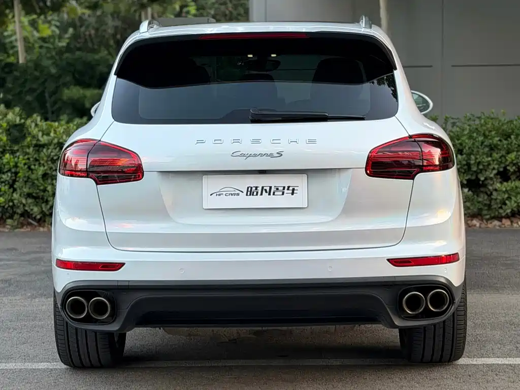 Porsche Cayenne — миниатюра 4