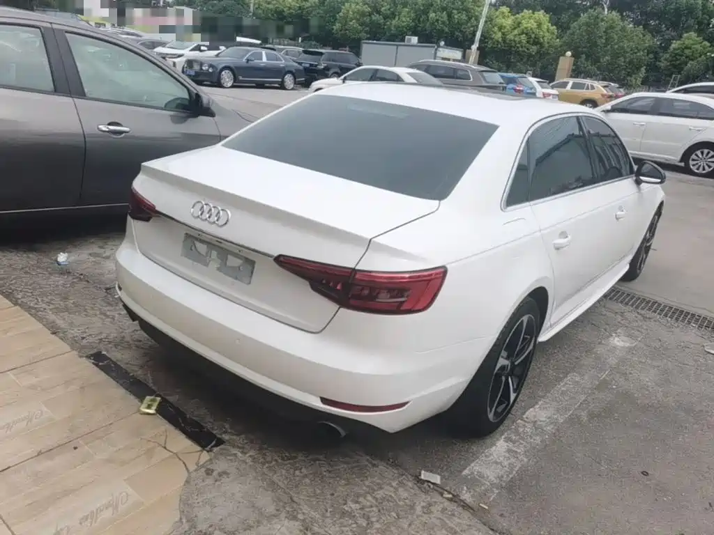 Audi A4L — миниатюра 7