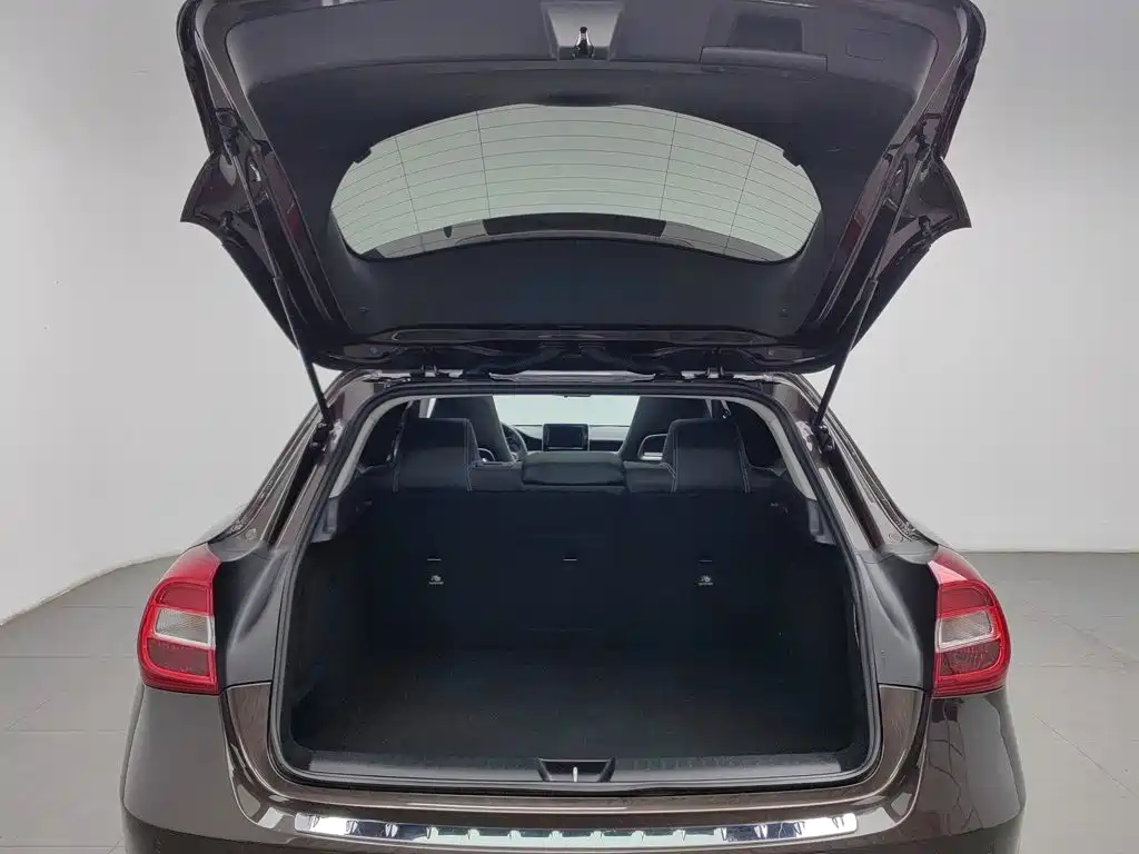Mercedes-Benz GLA — миниатюра 16