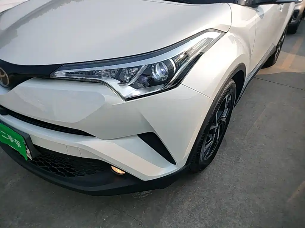 Toyota C-HR — миниатюра 24