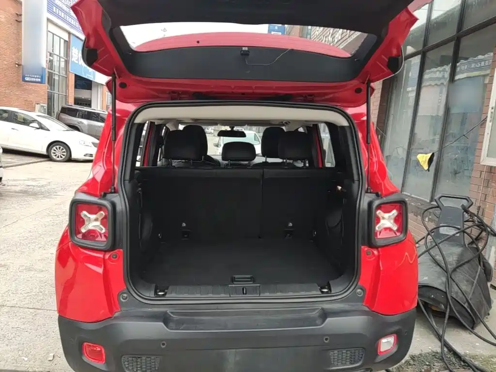 Jeep Renegade — миниатюра 19