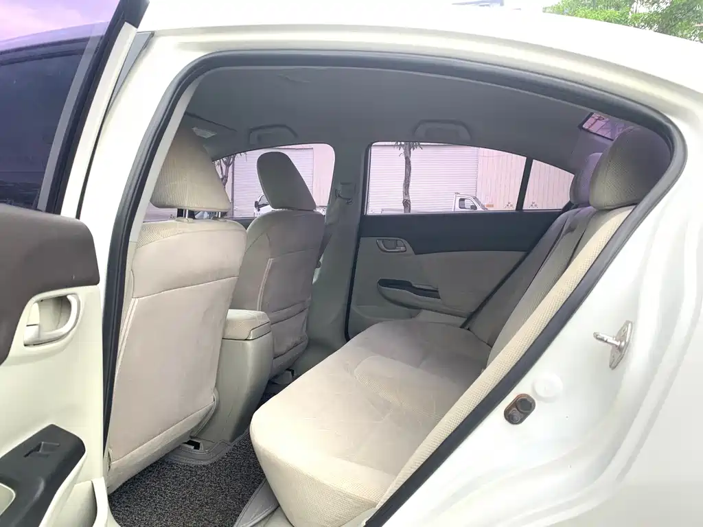 Honda Civic — миниатюра 9