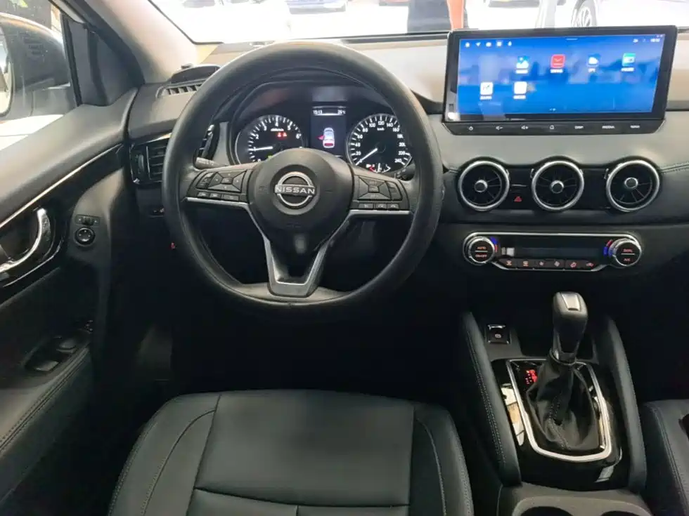 Nissan Qashqai — миниатюра 11