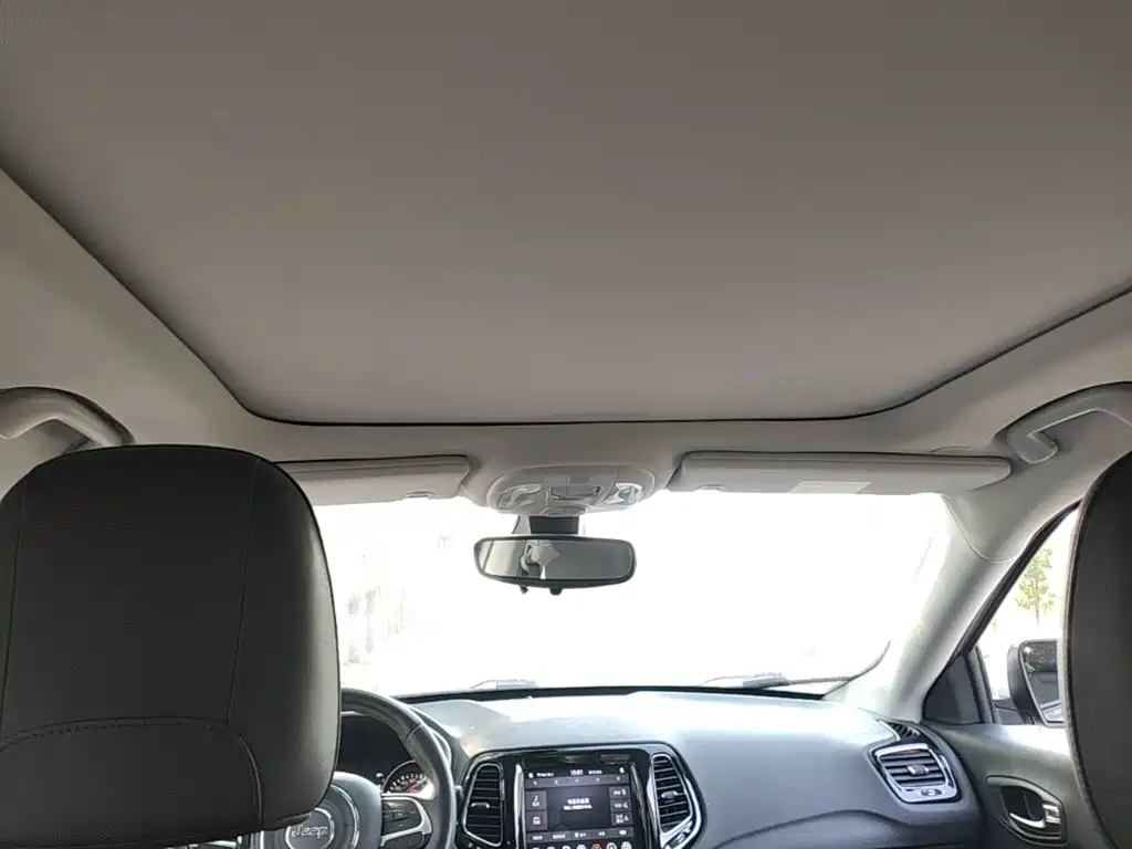 Jeep Compass — миниатюра 18
