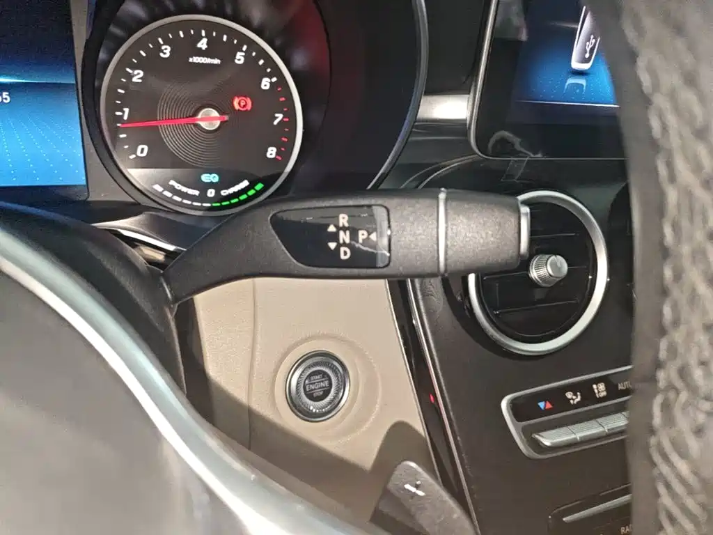 Mercedes-Benz C-Class — миниатюра 14