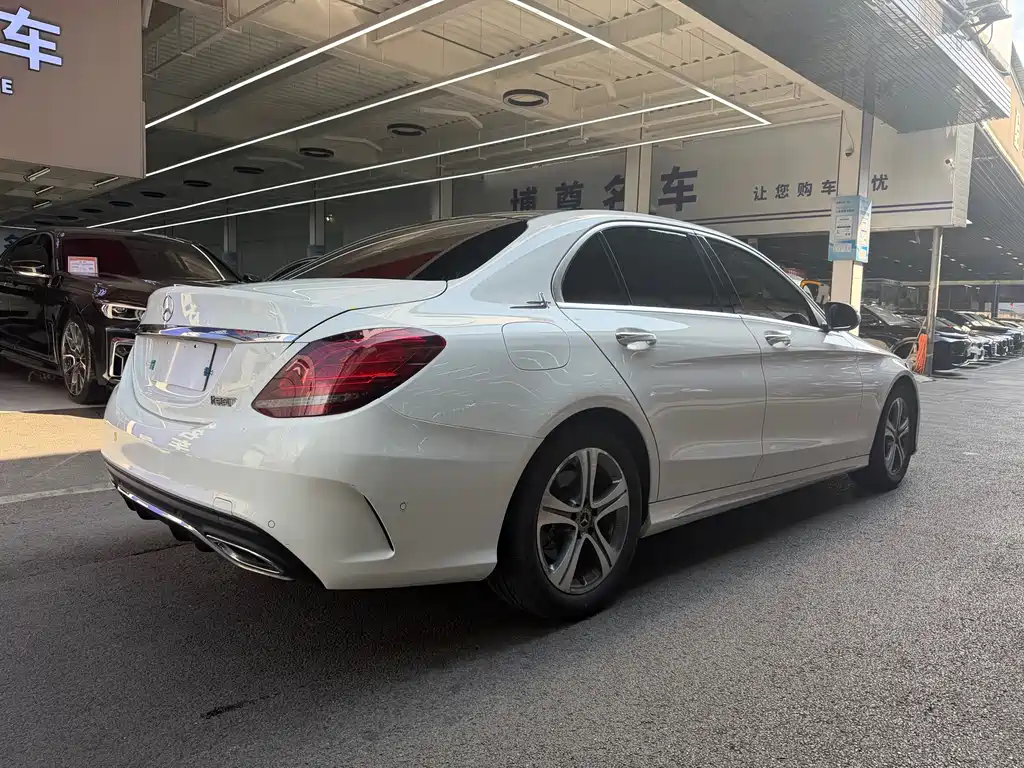 Mercedes-Benz C-Class — миниатюра 19