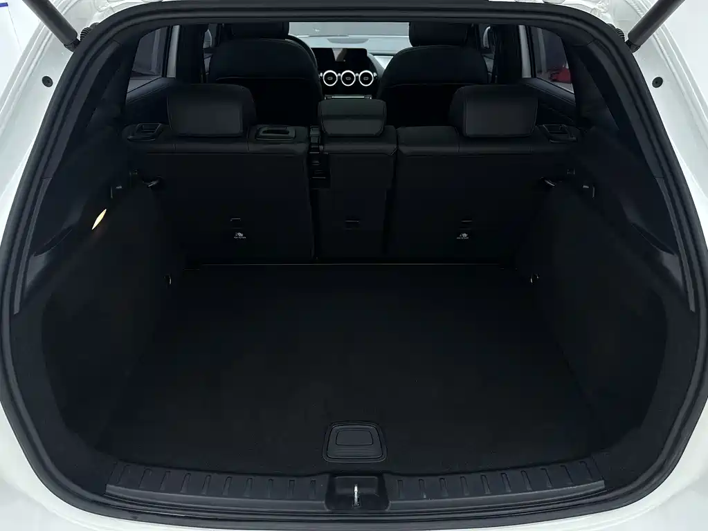Mercedes-Benz GLA — миниатюра 20