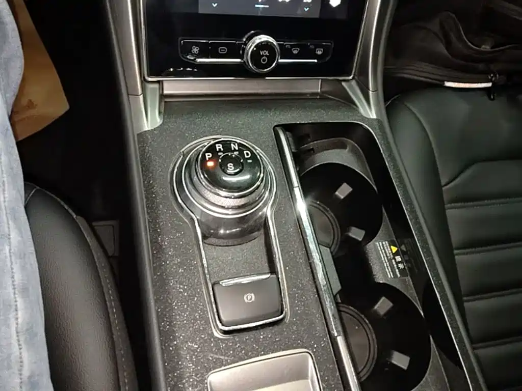Ford Mondeo — миниатюра 14