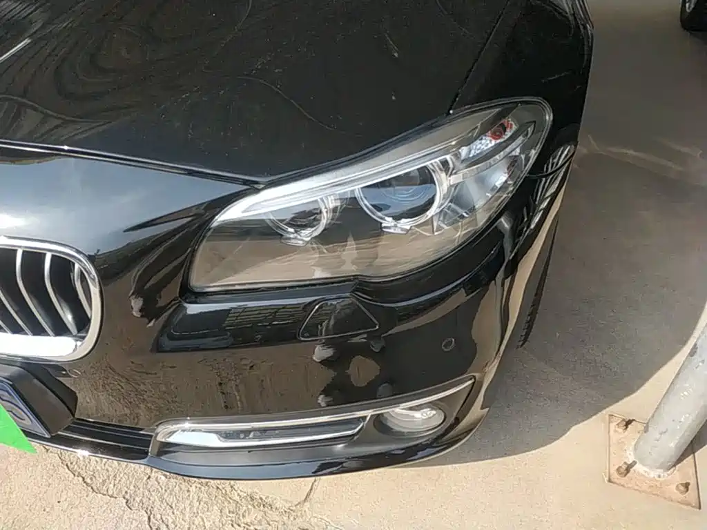 BMW 5 Series — миниатюра 24