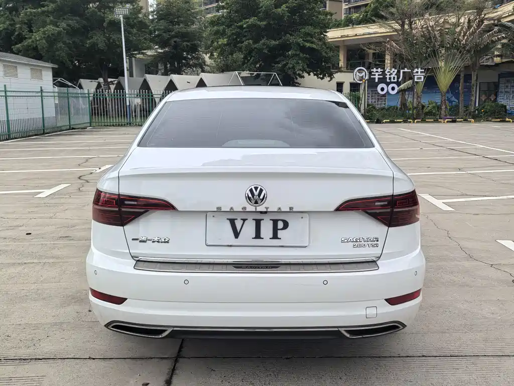 Volkswagen Sagitar — миниатюра 6
