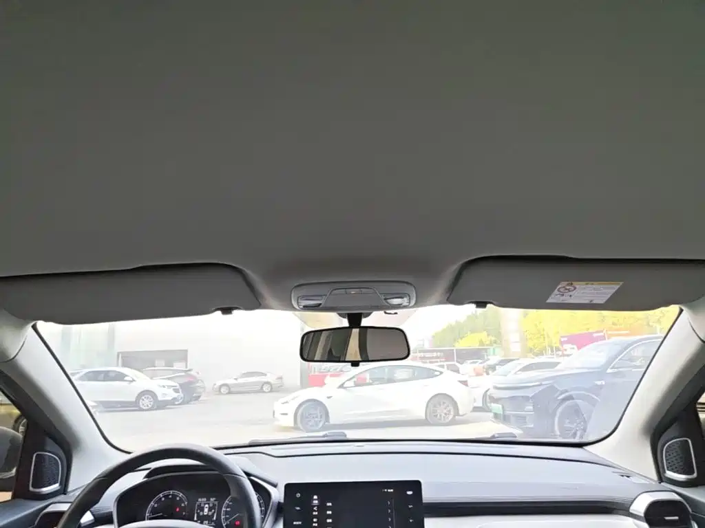 Geely Binyue — миниатюра 18