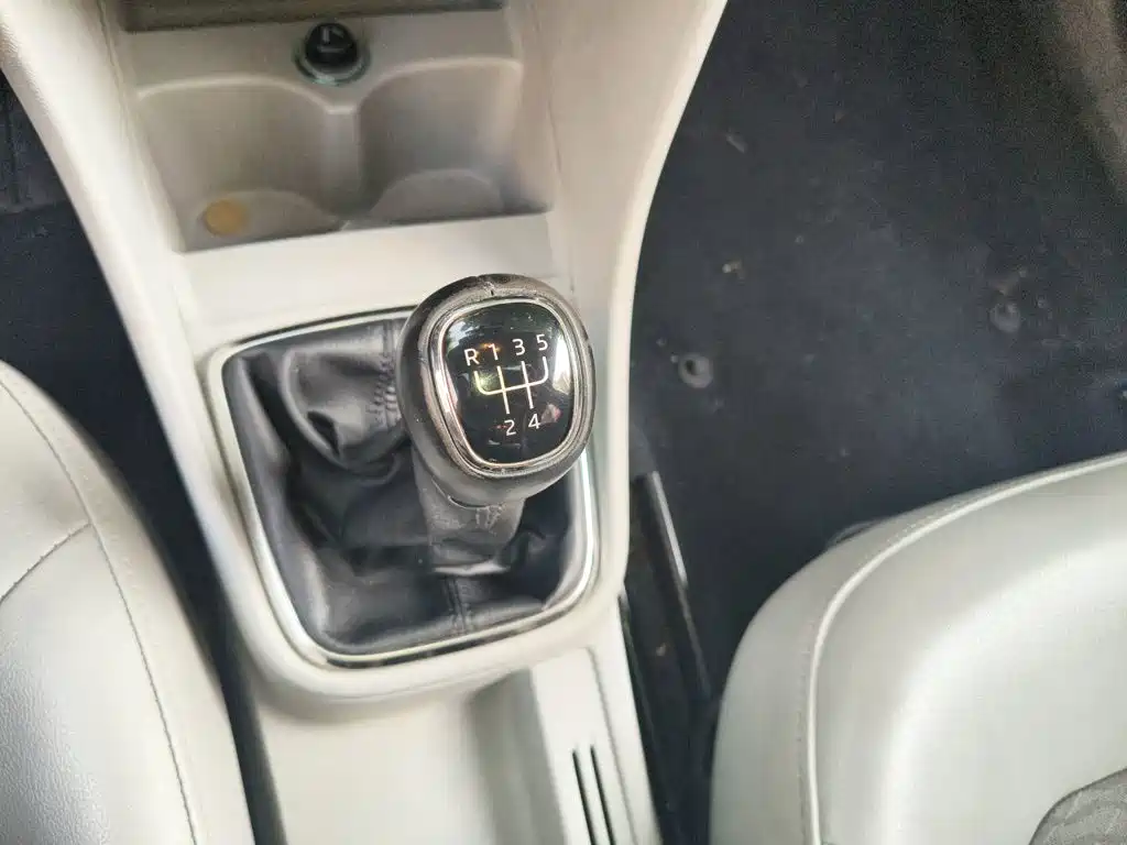 Skoda Rapid — миниатюра 10