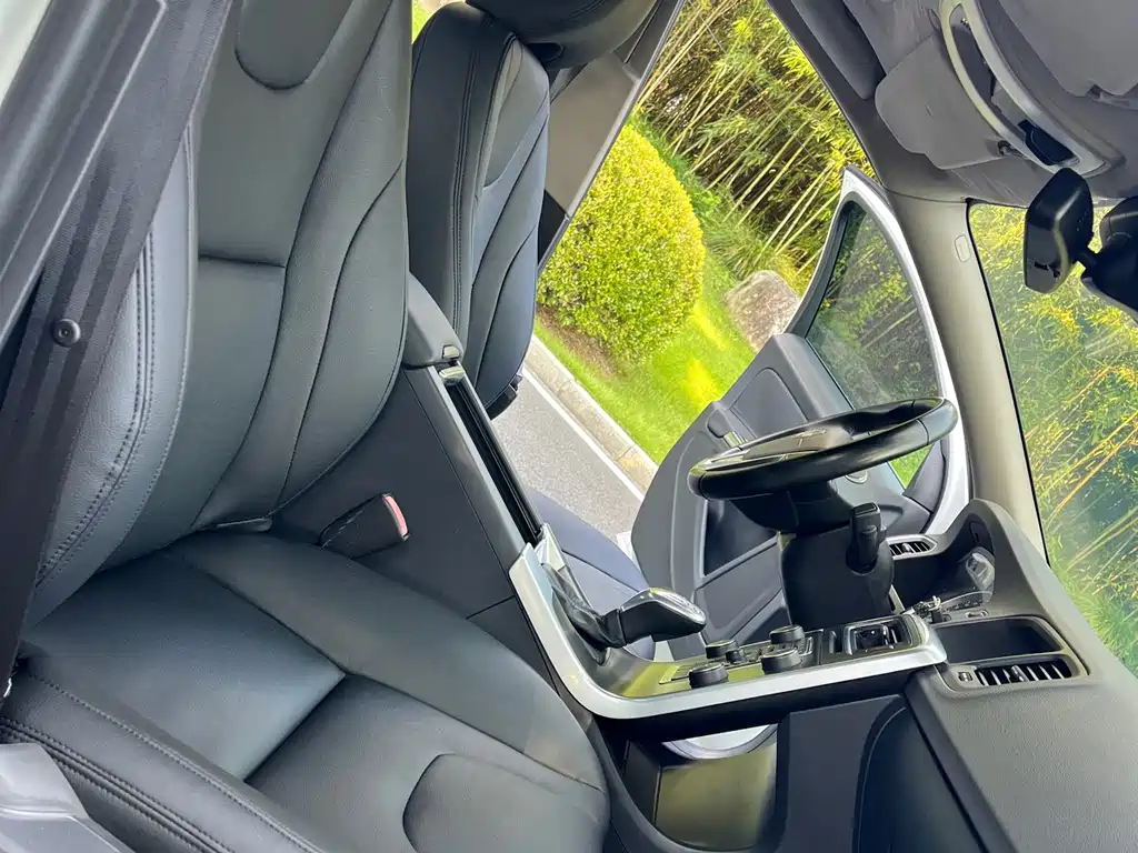 Volvo S60 — миниатюра 10