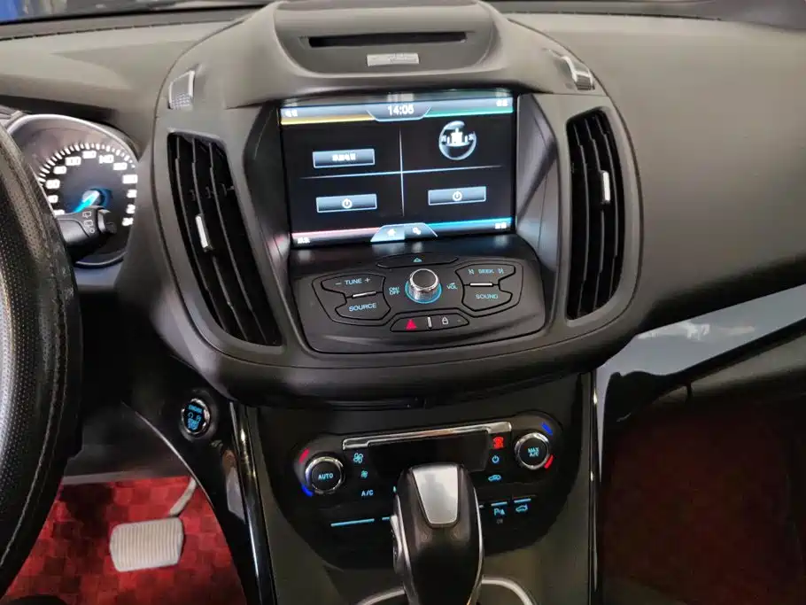 Ford Kuga — миниатюра 13