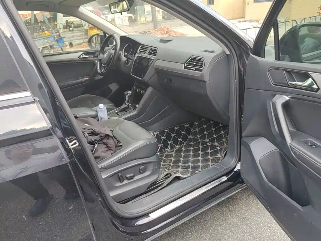 Volkswagen Tiguan L — миниатюра 9