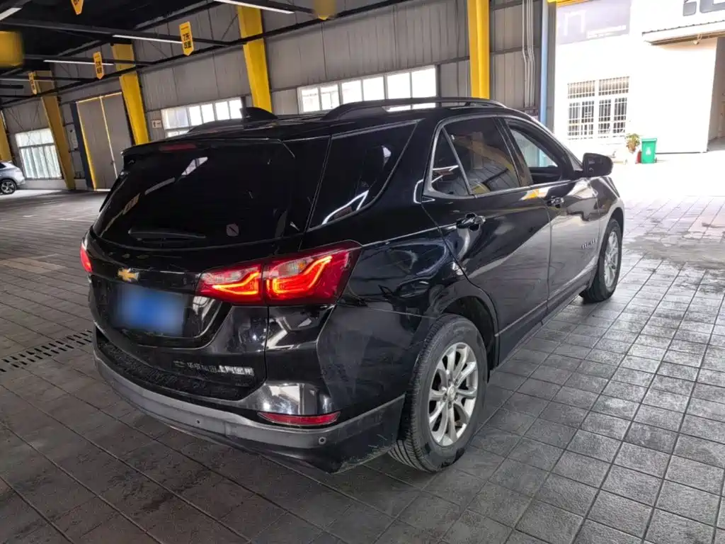 Chevrolet Equinox — миниатюра 7