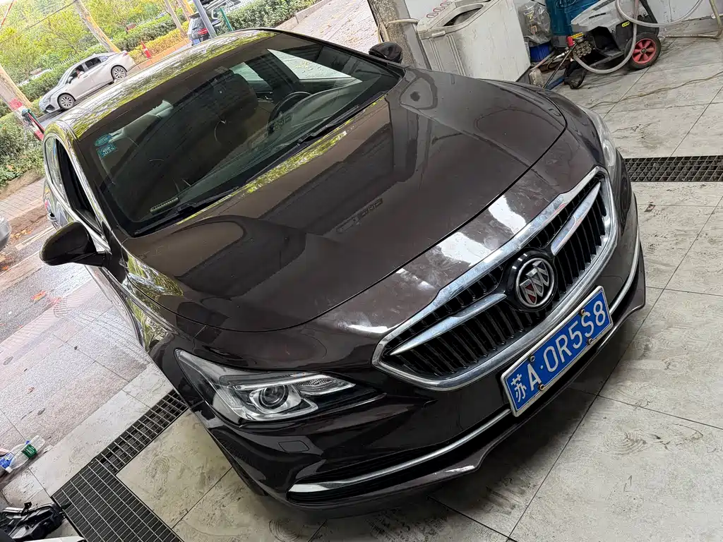 Buick LaCrosse — миниатюра 3