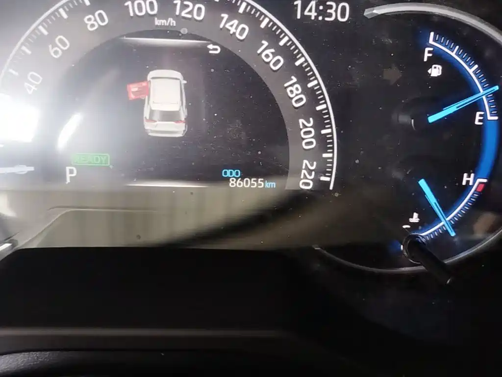 Toyota RAV4 — миниатюра 17