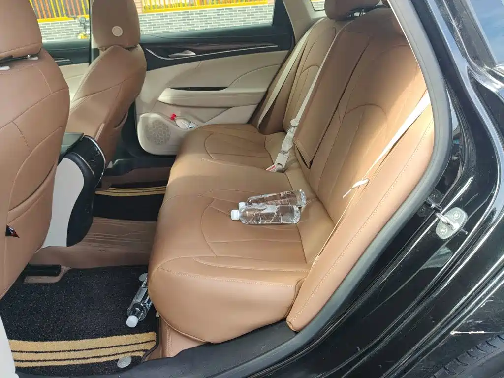 Buick LaCrosse — миниатюра 18
