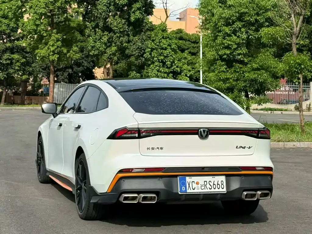 Changan UNI-V — миниатюра 7