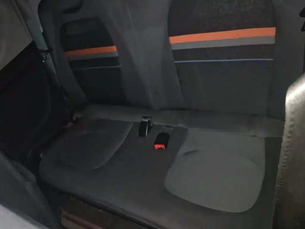 Wuling MINIEV — миниатюра 14