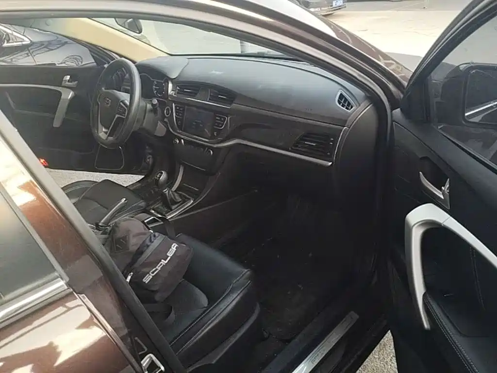 Geely Emgrand — миниатюра 9