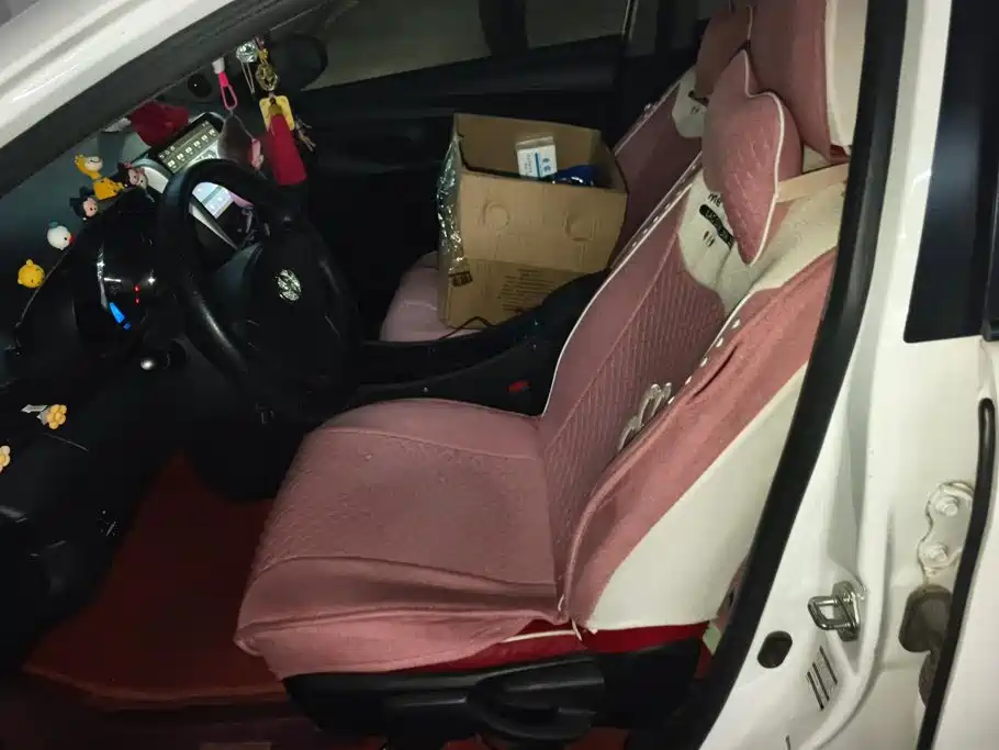 Toyota Yaris L — миниатюра 9
