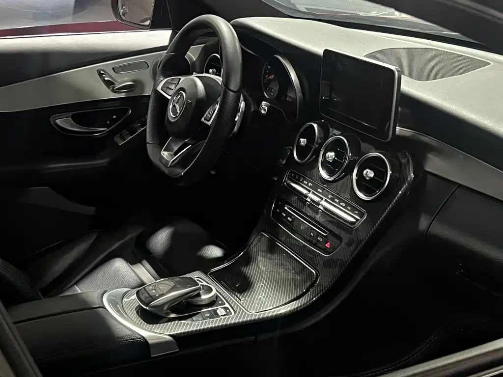 Mercedes-Benz C-Class — миниатюра 6