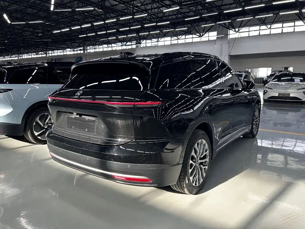 NIO ES6 — миниатюра 11