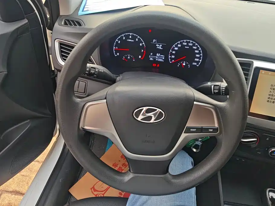 Hyundai Verna — миниатюра 15