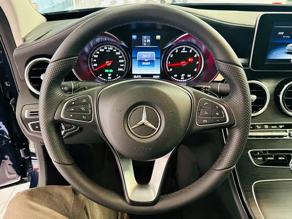 MERCEDES-BENZ C CLASS