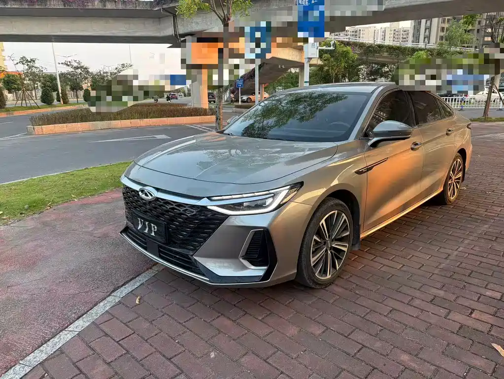 Chery Arrizo 8