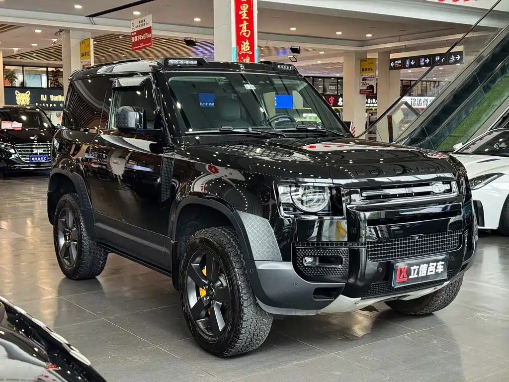 Land Rover Defender — миниатюра 3