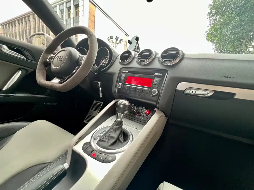 Audi TTS — миниатюра 24