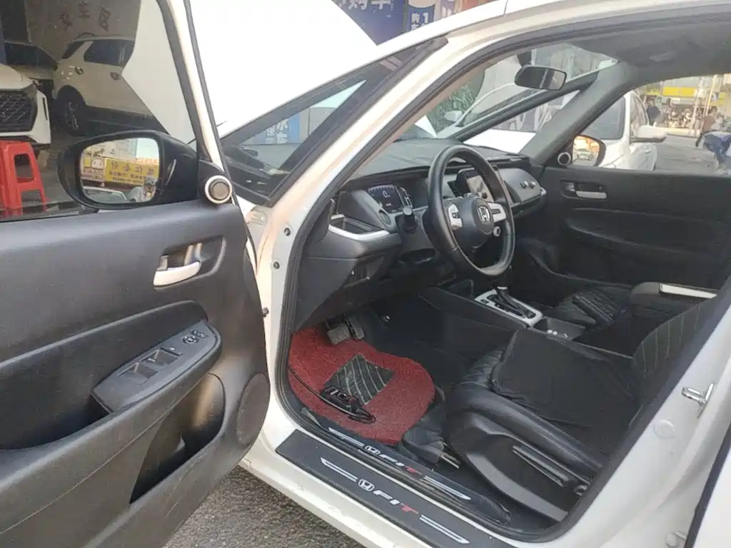 Honda Fit — миниатюра 16