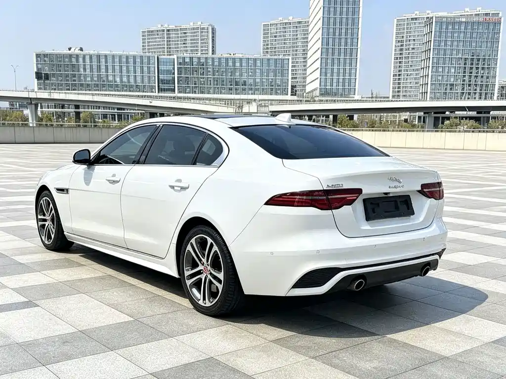 Jaguar XEL — миниатюра 9