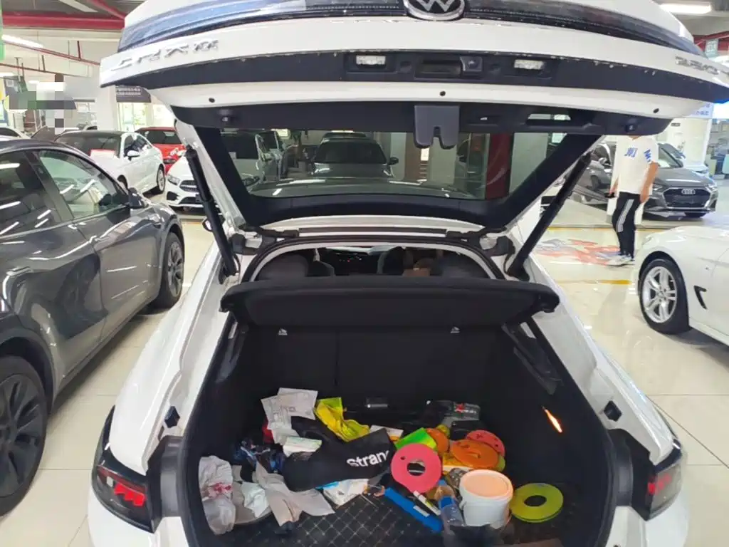 Volkswagen Lamando — миниатюра 19