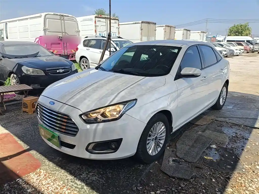 Ford Escort 2018