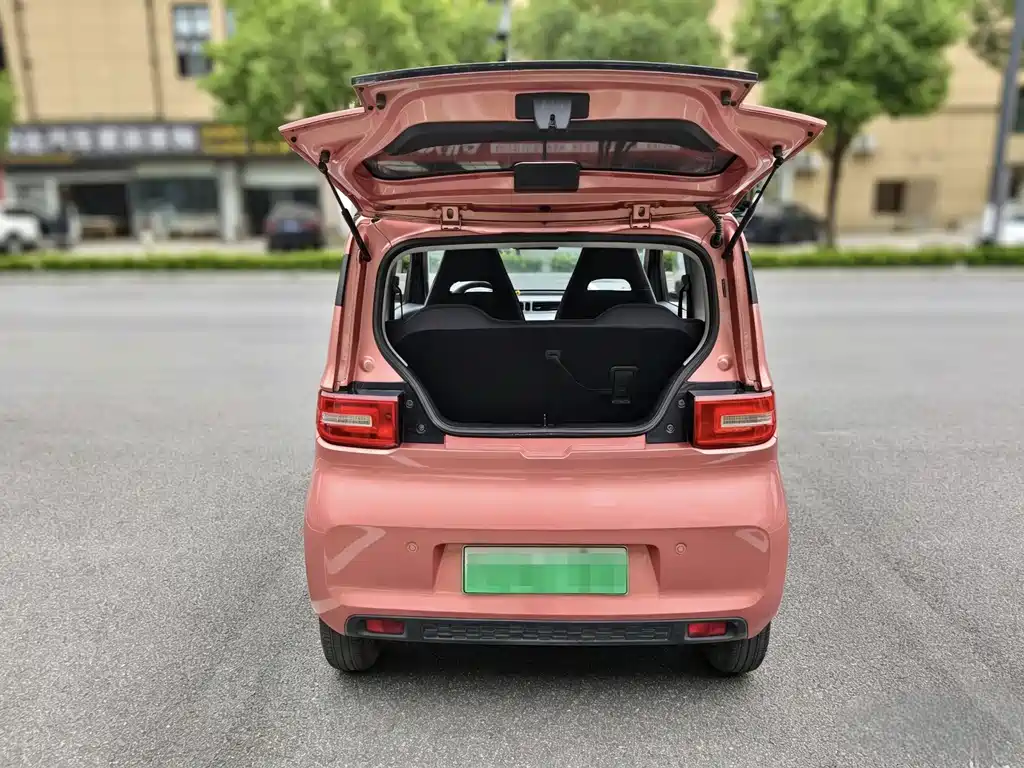 Wuling MINIEV — миниатюра 7