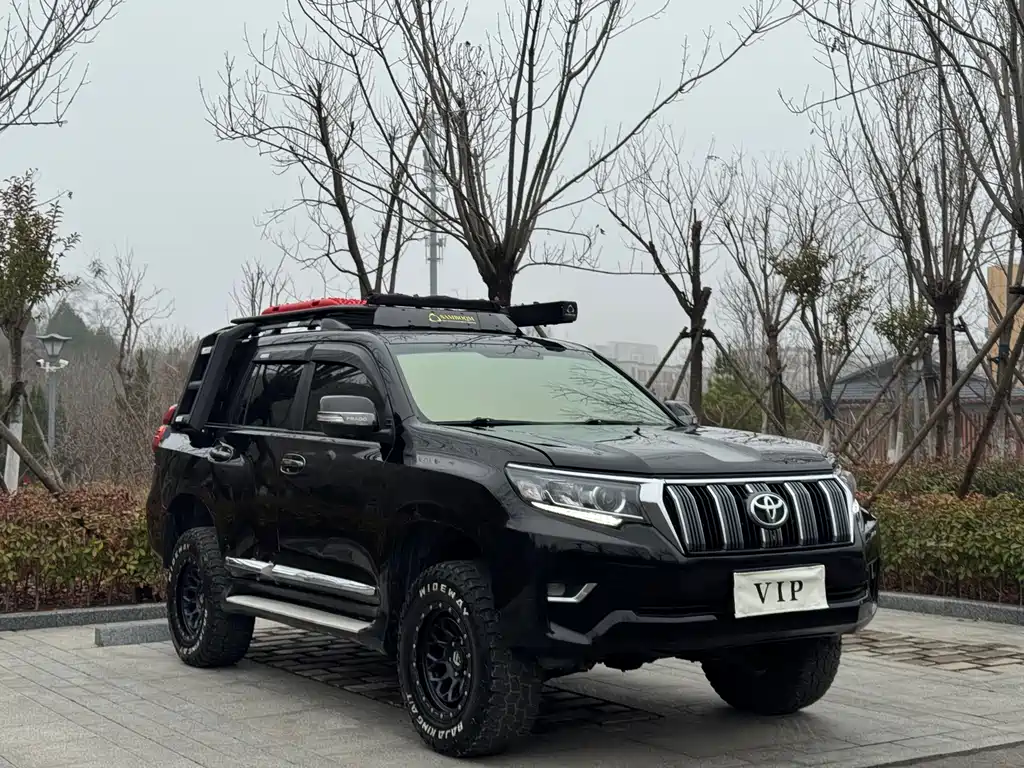 Toyota Land Cruiser Prado 2010 2.7L AT Luxury