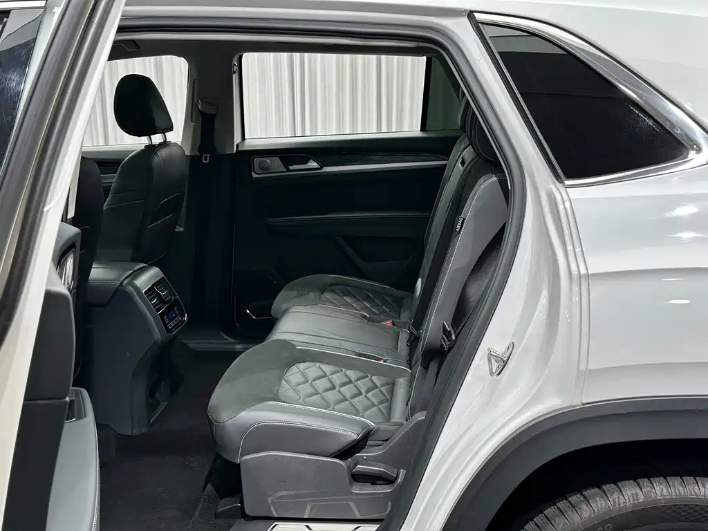Volkswagen Teramont — миниатюра 14