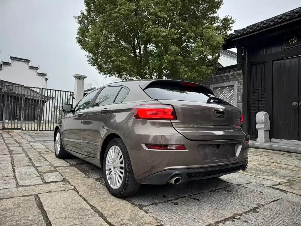 Qoros Qoros 3 — миниатюра 8