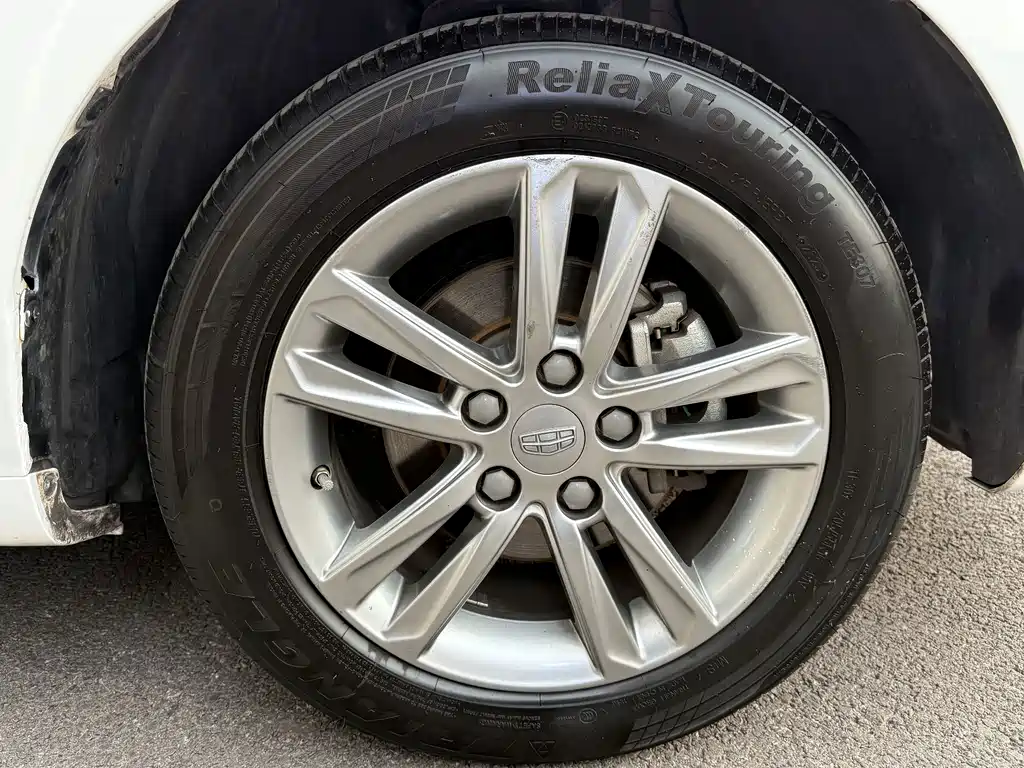 Geely Emgrand — миниатюра 20