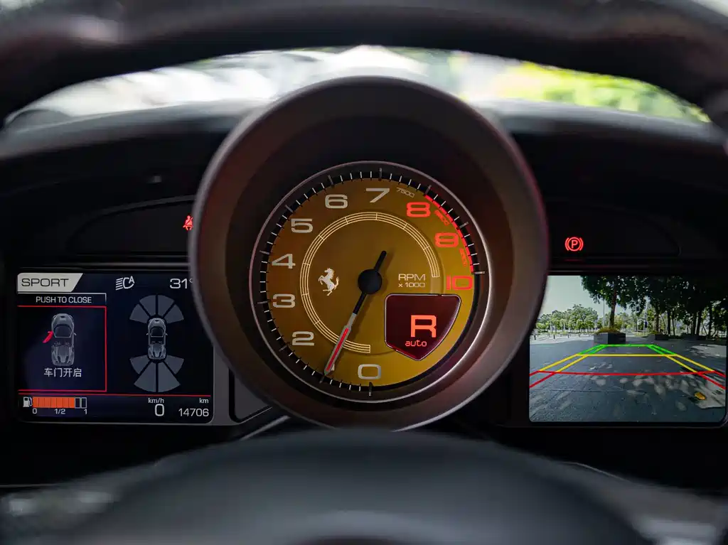 Ferrari F8 — миниатюра 14